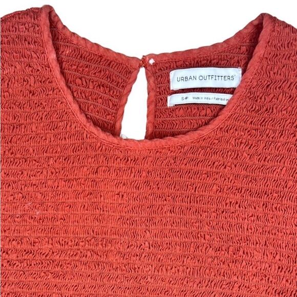 Urban Outfitters smocked top size Small - Picture 6 of 7